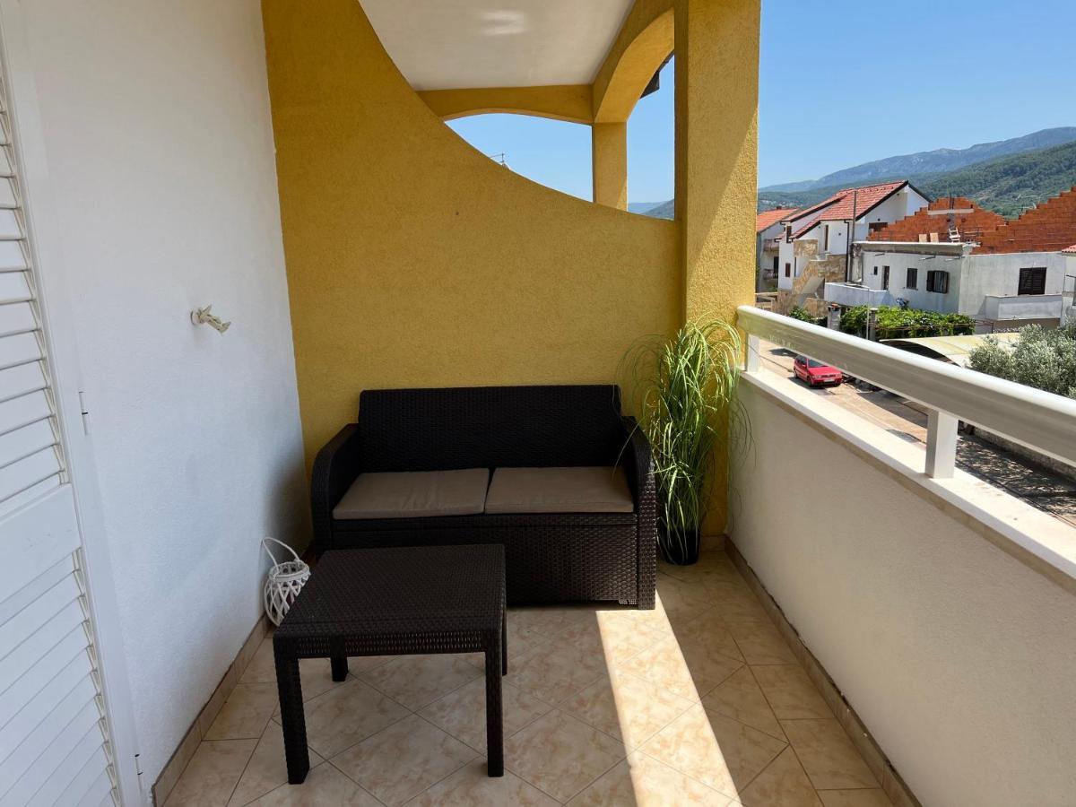 Apartments Ana Stari Grad  Luaran gambar