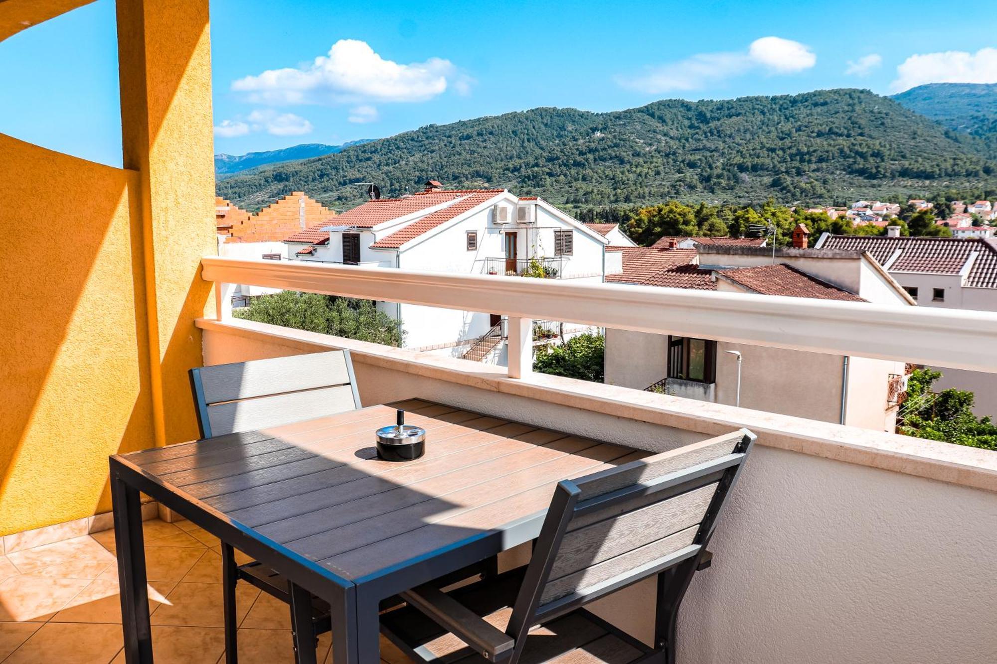 Apartments Ana Stari Grad  Luaran gambar