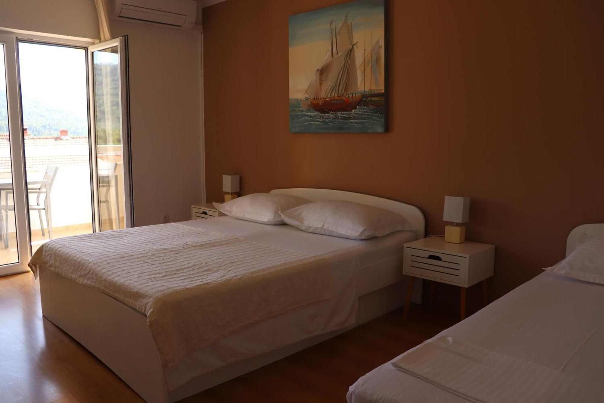 Apartments Ana Stari Grad  Luaran gambar